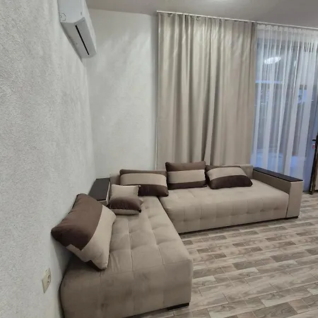 Apartment студио лазур *